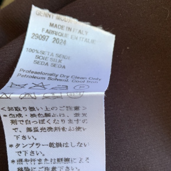 Genny, Italy, 100% silk, espresso brown camisole or sleeveless top - size 6 - Picture 5 of 7